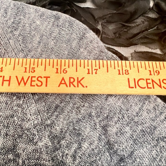 Hartford Sweater Womens Size 2 Blue 100% Linen Paris France Minimalist Capsule - Picture 10 of 13